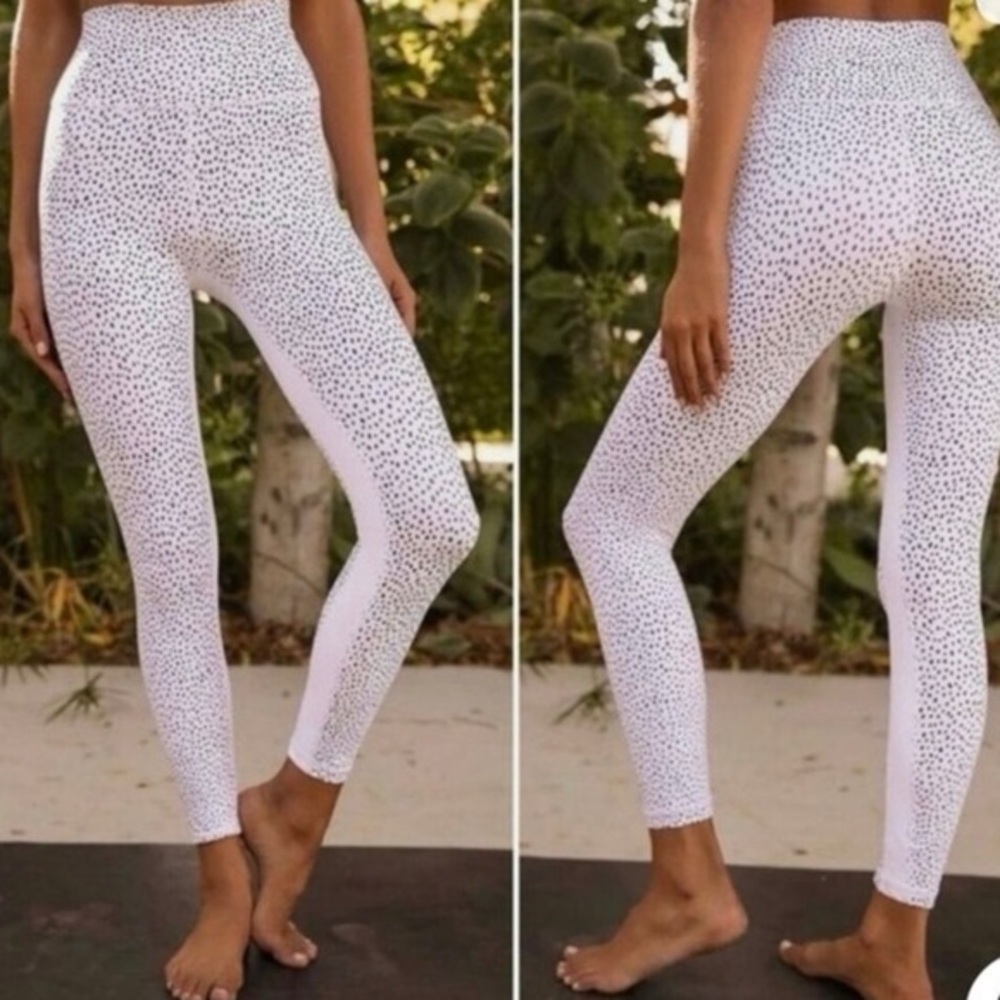 Allfenix White and Black Speckled Women's Leggings